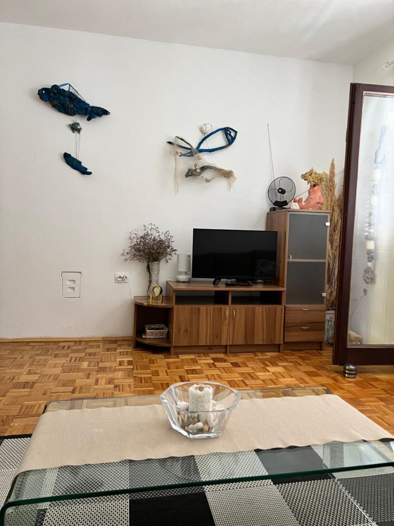 Apartament Apartmani *
